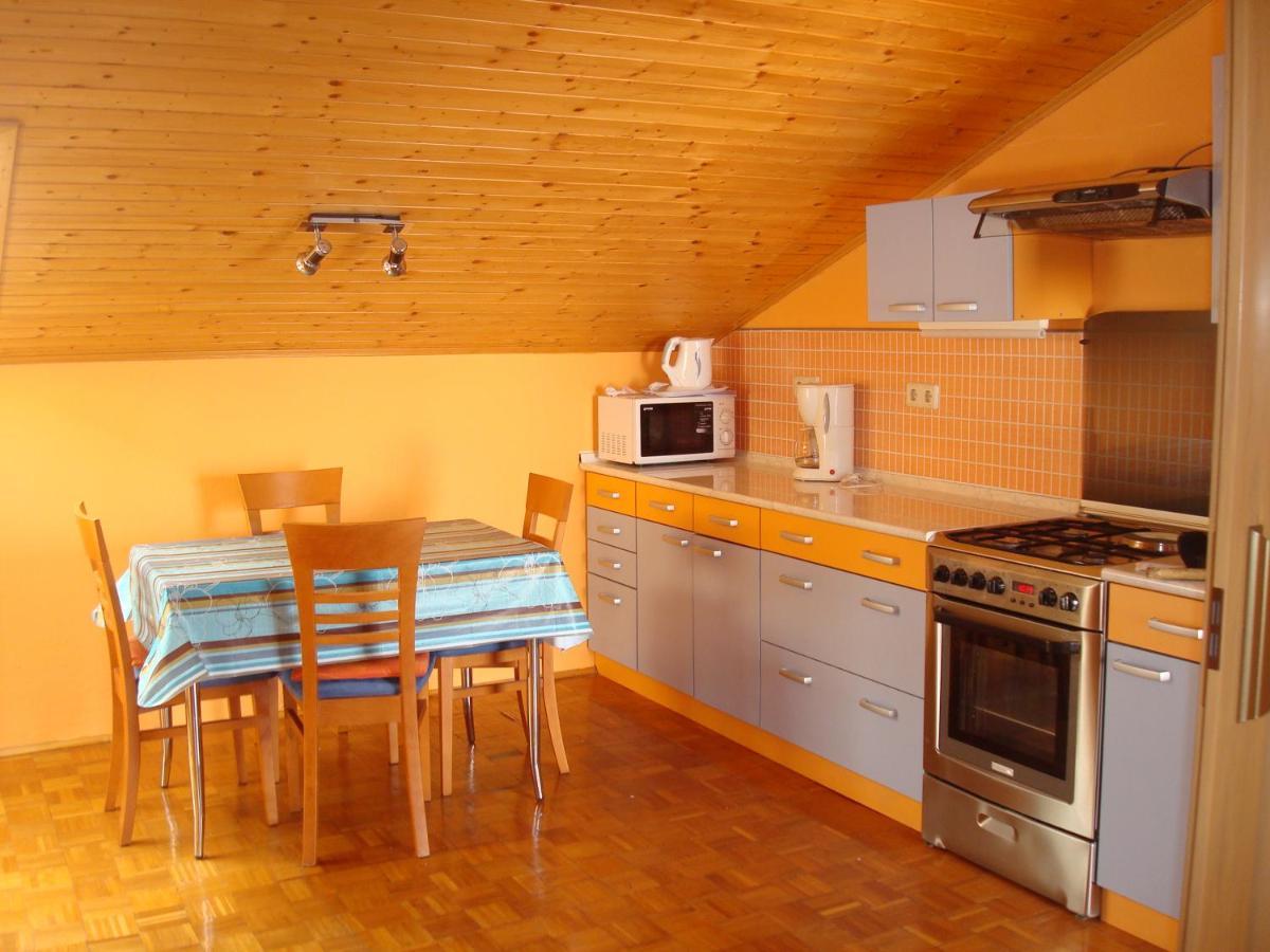 Apartmani Zafaranic Crikvenica Eksteriør billede