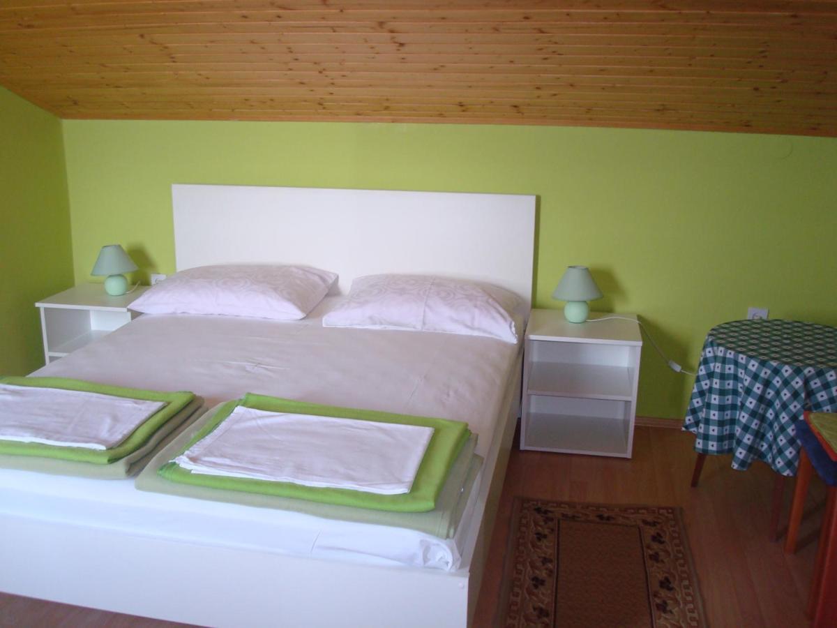 Apartmani Zafaranic Crikvenica Eksteriør billede