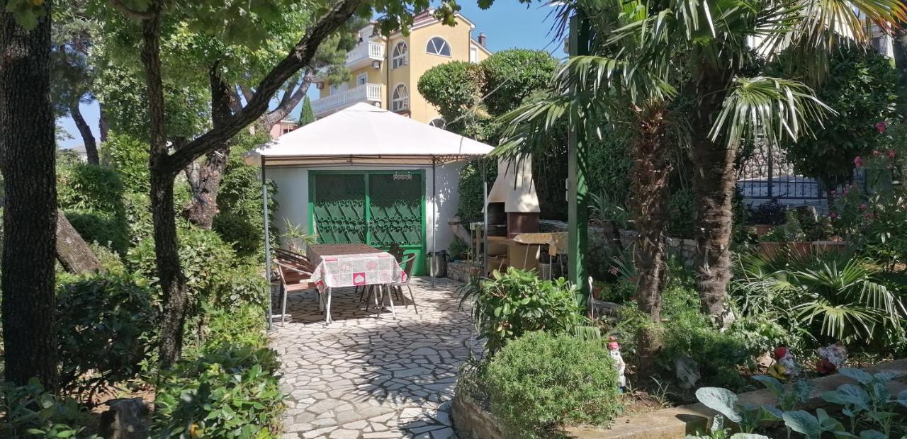 Apartmani Zafaranic Crikvenica Eksteriør billede